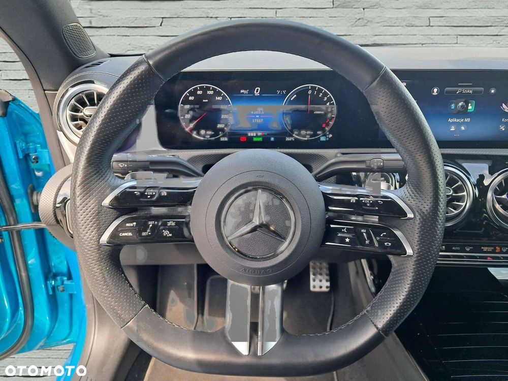 Mercedes-Benz CLA - 10