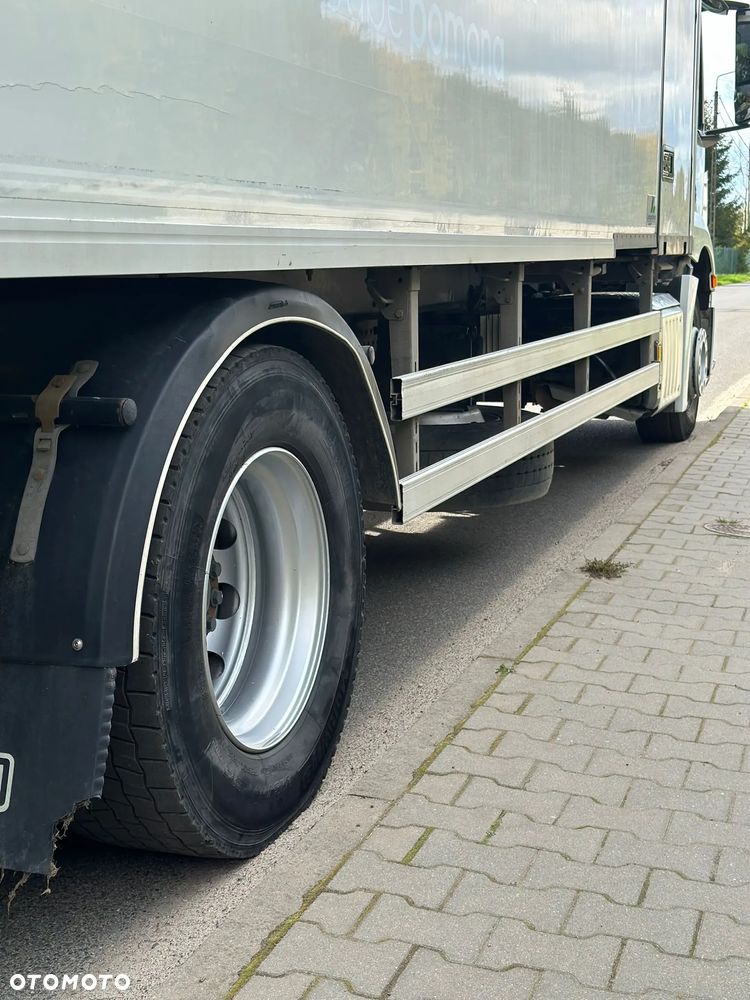 Mercedes-Benz Actros - 15