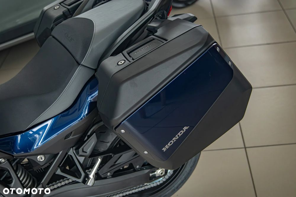 Honda NT - 27