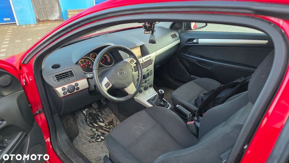 Opel Astra 1.9 CDTI DPF NAVI - 4