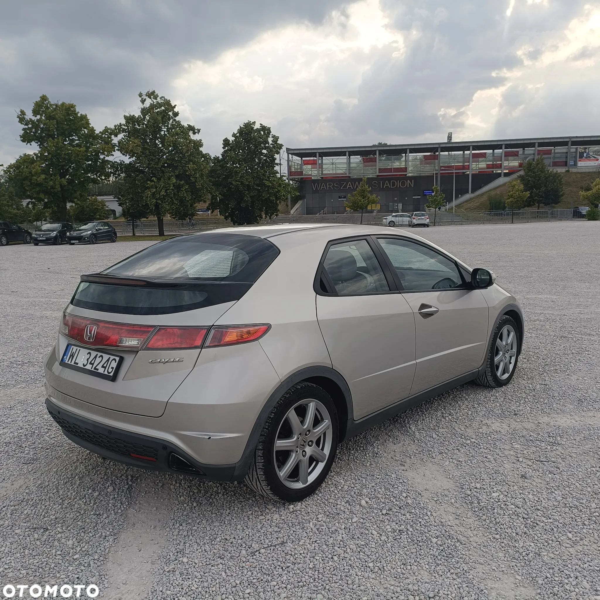 Honda Civic 1.8 Comfort - 11