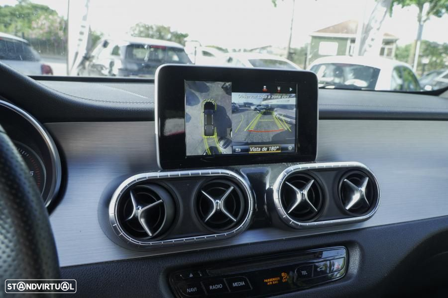Mercedes-Benz X 250 - 31