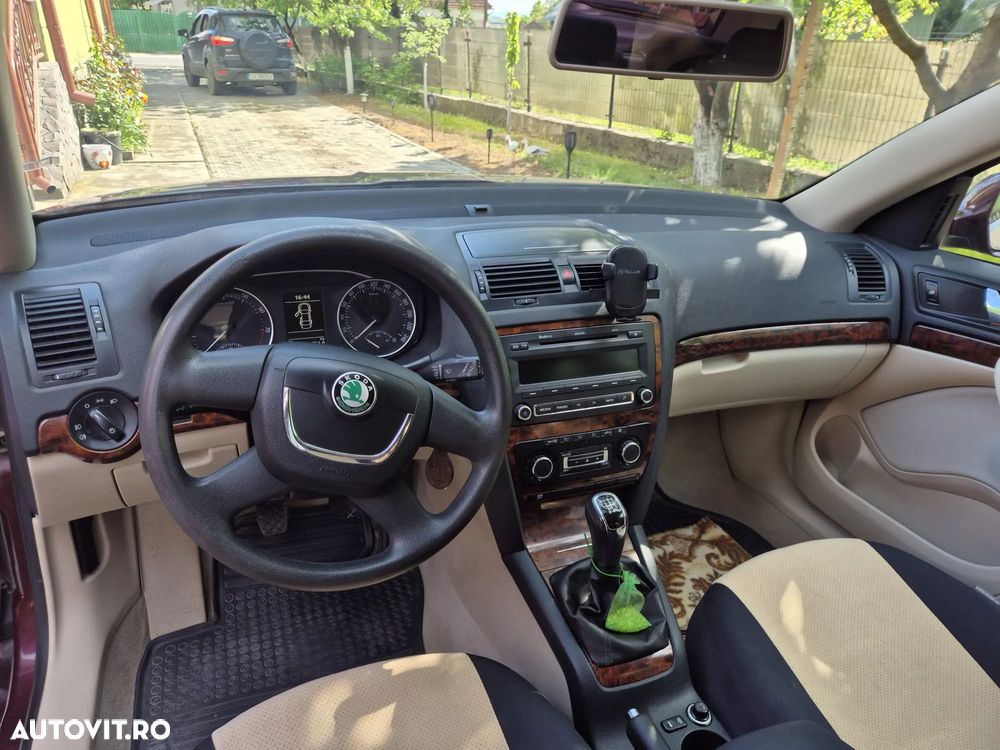 Skoda Octavia 1.2 TSI Ambiente - 4