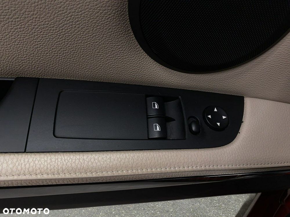 BMW Seria 3 - 32