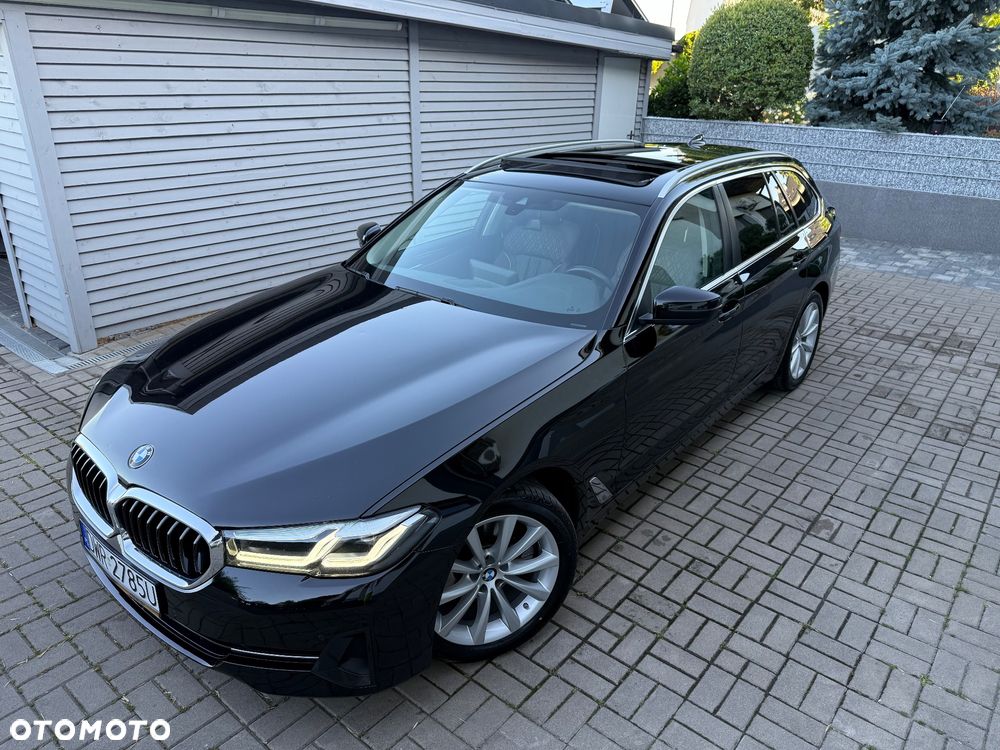 BMW Seria 5 520i Touring Luxury Line - 10