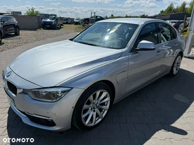 BMW Seria 3 330e Luxury Line sport - 10
