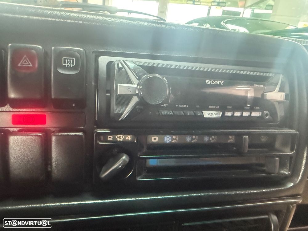 VW Golf 1.8 GTI 16V - 27