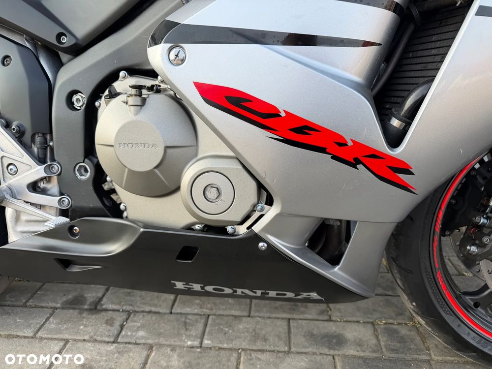 Honda CBR - 17
