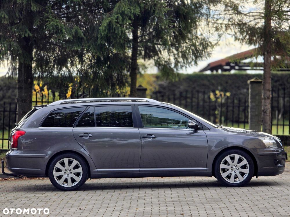 Toyota Avensis 2008 photo 4