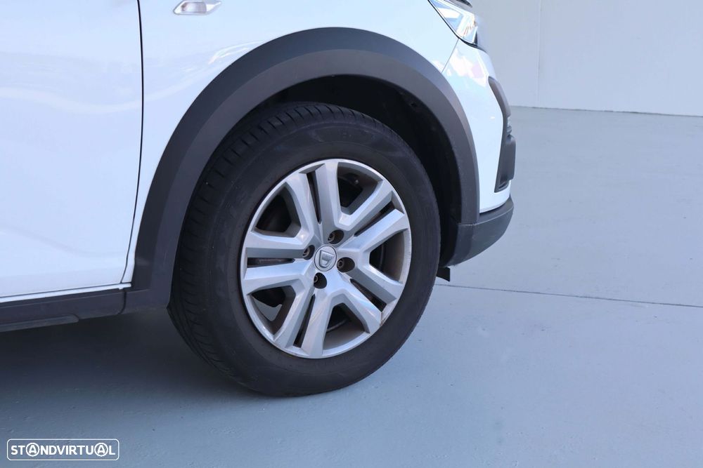 Dacia Sandero 1.0 TCe Essential - 11