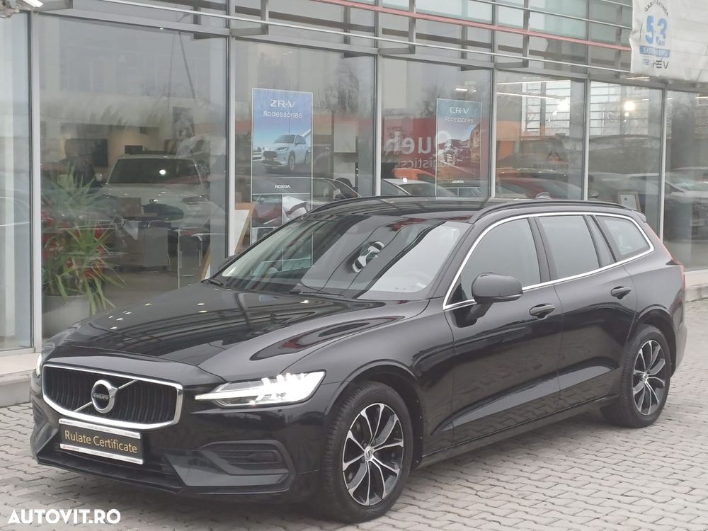 Volvo V60 B4 MHEV AT8 FWD Momentum Pro - 2