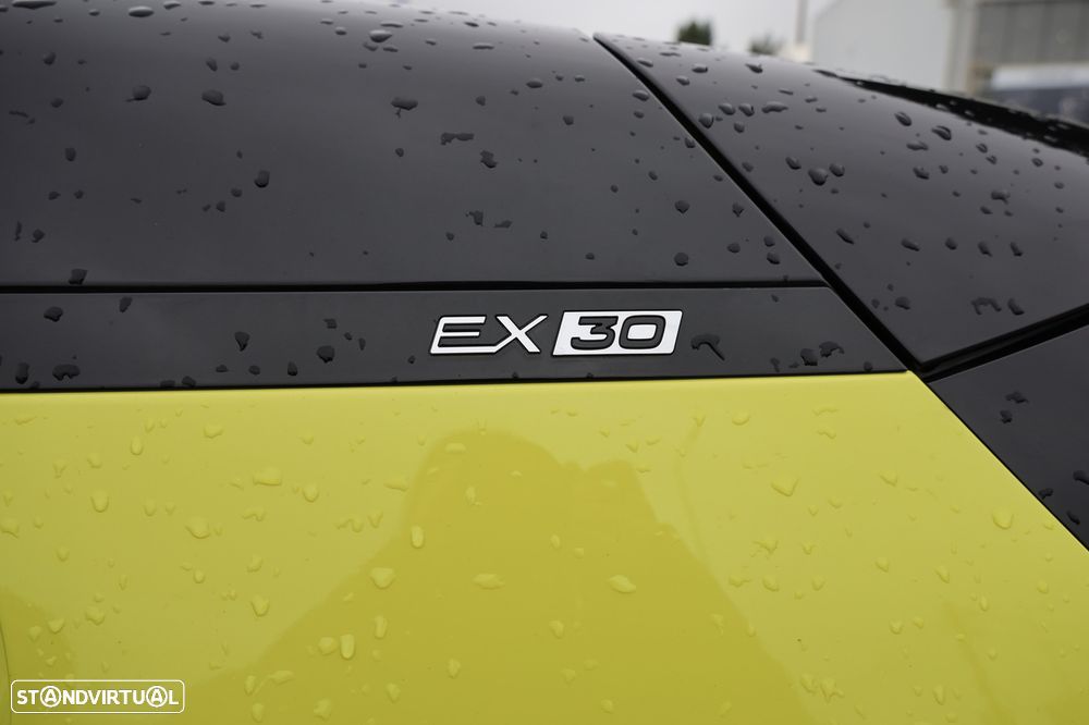 Volvo EX30 69 kWh Single Motor Extended Range Ultra - 36