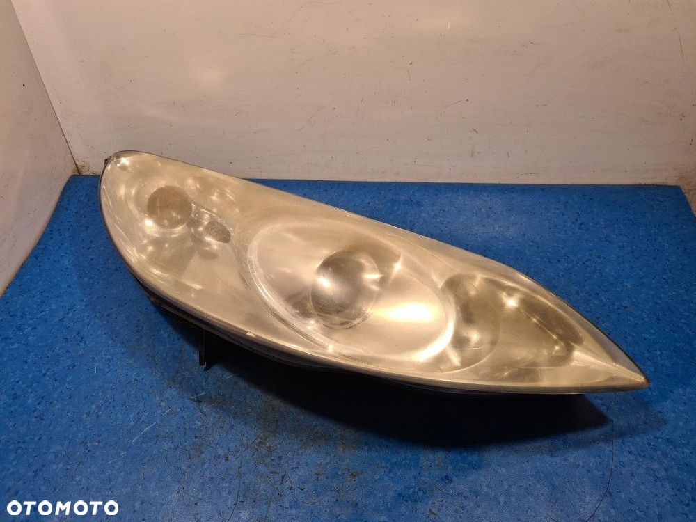 PEUGEOT 407 REFLEKTOR PRAWY 0301213202 - 1