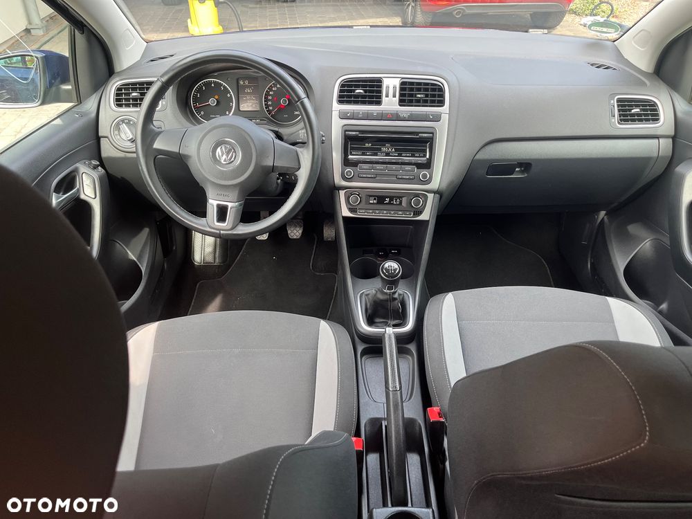Volkswagen Polo 1.4 16V Comfortline - 15