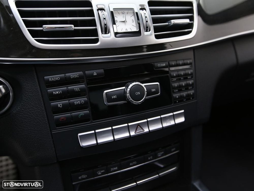 Mercedes-Benz E 300 Bluetec Hybrid Avantgarde - 19