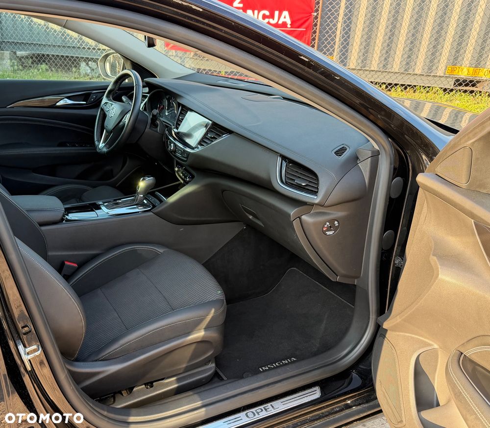 Opel Insignia - 8