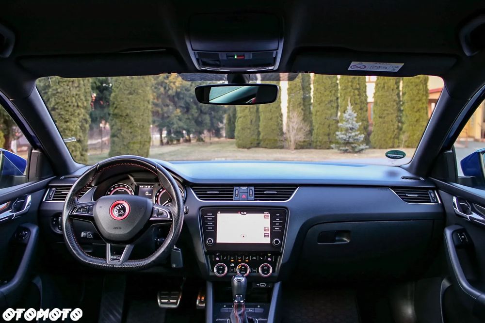 Skoda Octavia 2.0 TDI DSG RS - 17