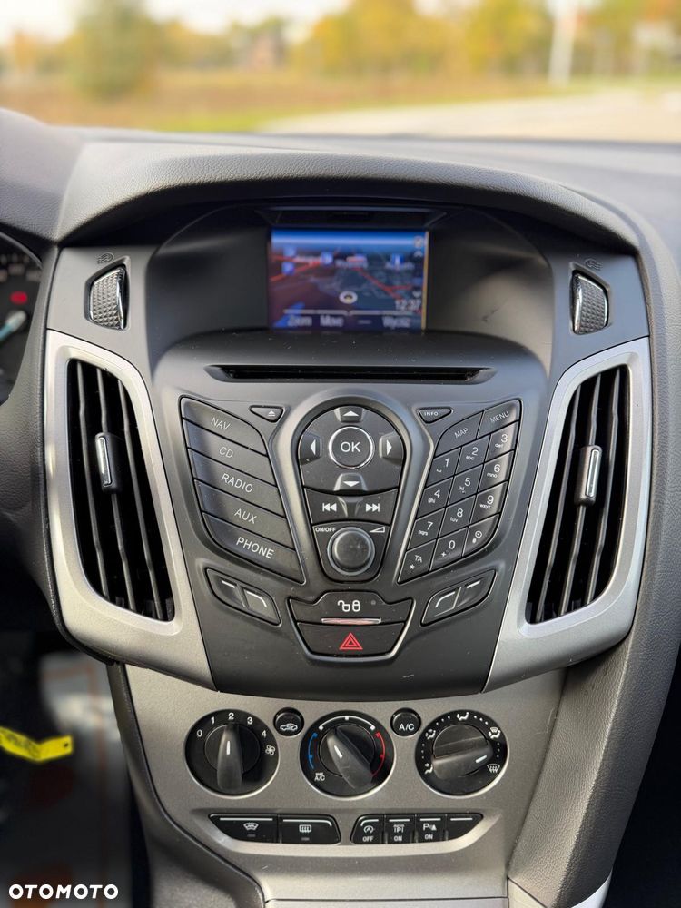 Ford Focus 1.0 EcoBoost Start-Stopp-System Champions Edition - 28