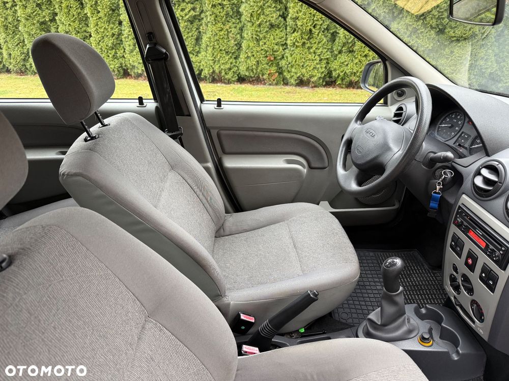 Dacia Logan 1.6 Ambiance - 30