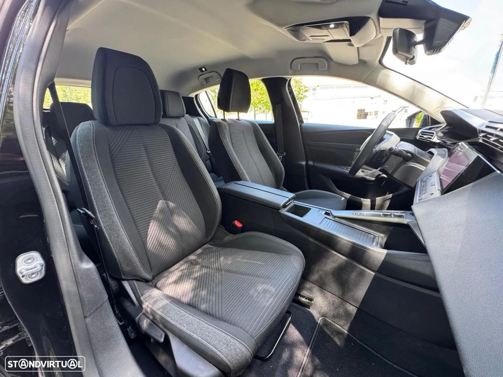 Peugeot 308 PureTech 130 EAT8 Active Pack - 28