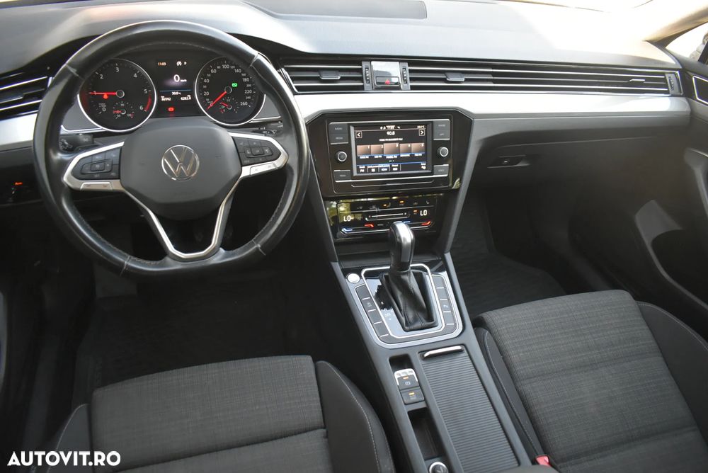 Volkswagen Passat - 18