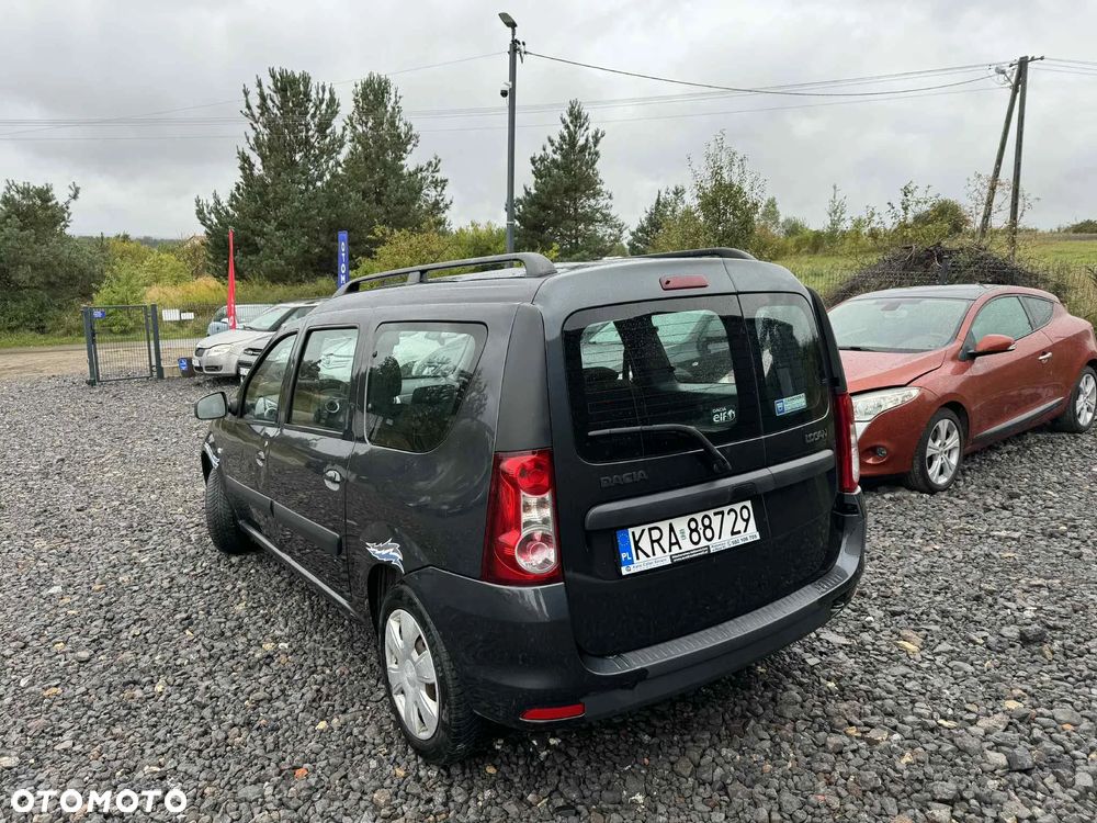 Dacia Logan MCV 1.6 Black Line - 3