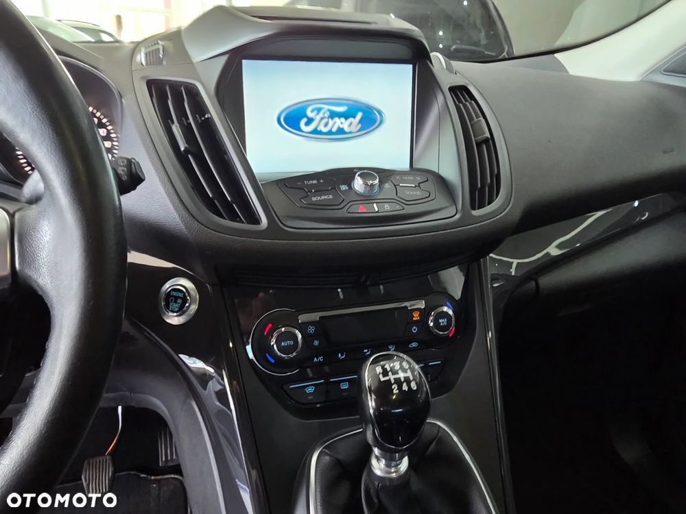 Ford Kuga - 11