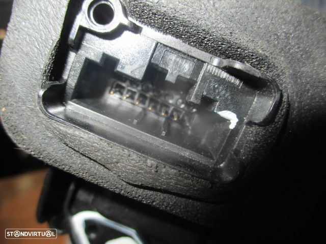 Fecho 6R4839015 VW POLO 5 6R FASE 1 2012 1.6TDI 90CV 5P CINZA ESCURO TESQ 7 PINOS VW POLO 5 6R 2012 1.2TDI 75CV 5P CINZA TE - 5