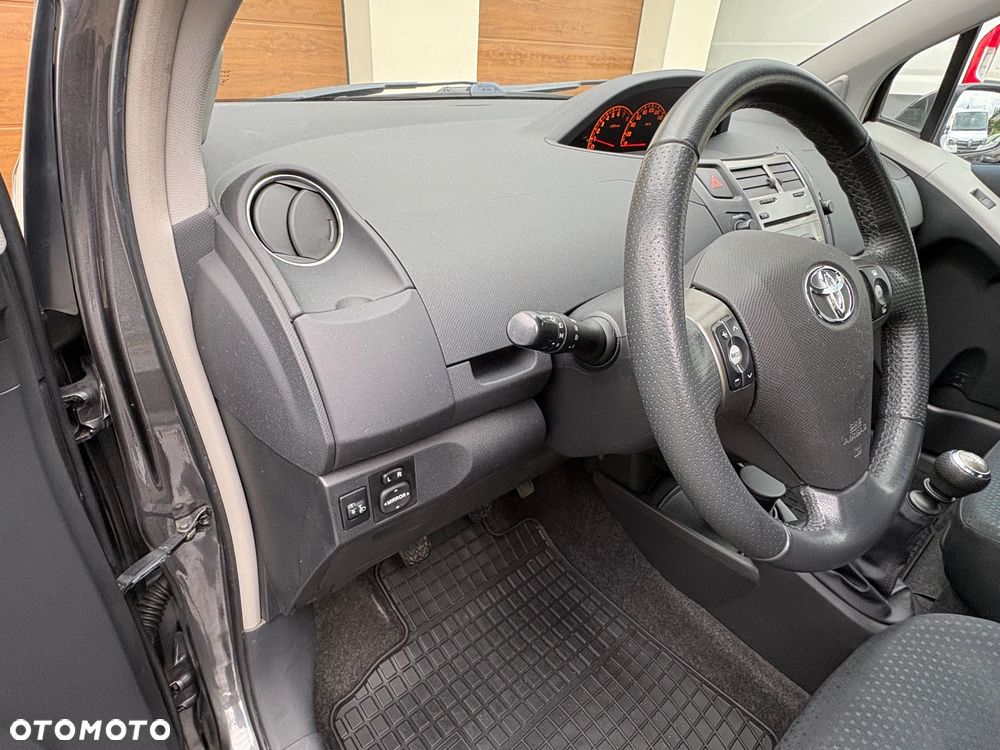 Toyota Yaris 1.33 VVT-i Life - 22