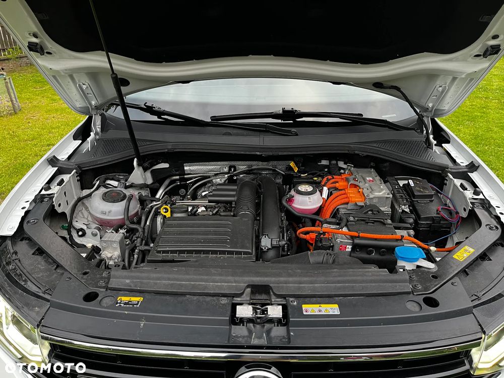 Volkswagen Tiguan ver-1-5-ehybrid-opf-dsg-r--line - 25
