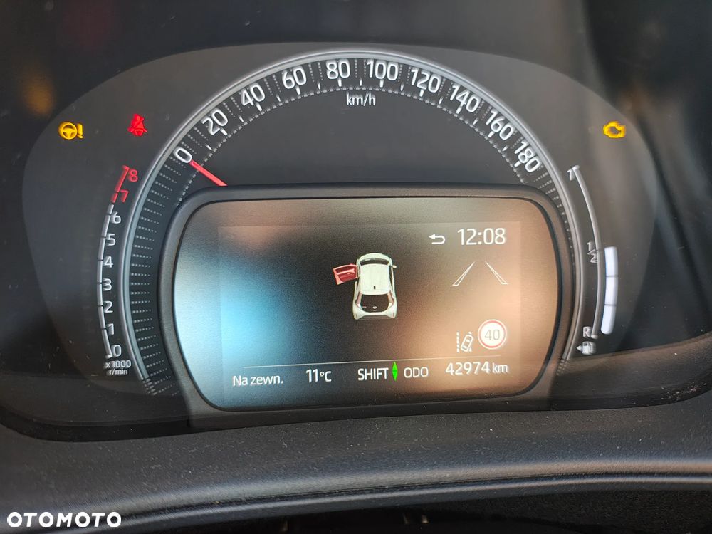 Toyota Aygo X - 10