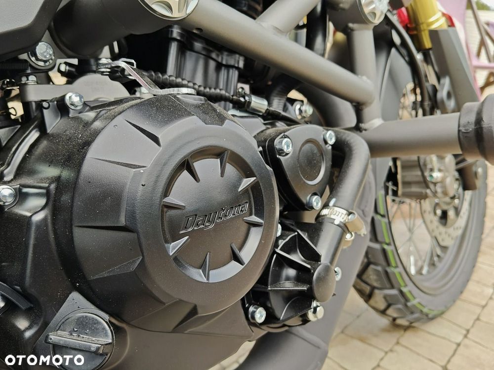Daytona Dymoto 125 X - 17