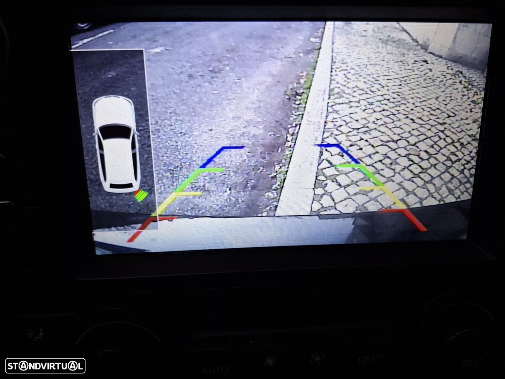 BMW 320 dA Exclusive - 11