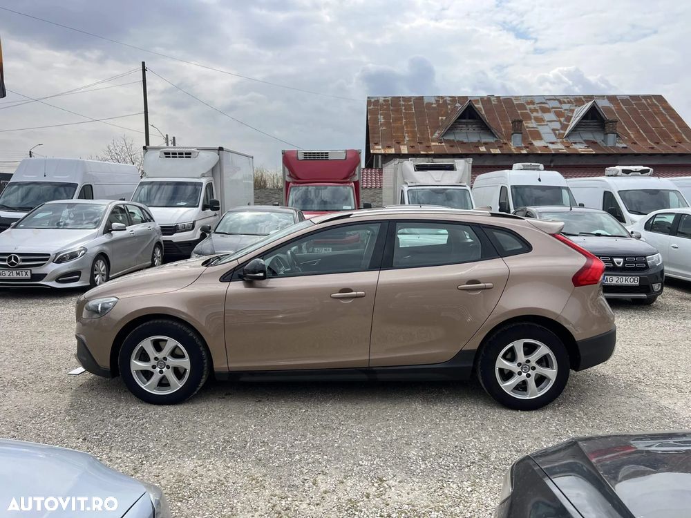 Volvo V40 D4 Geartronic Momentum - 8