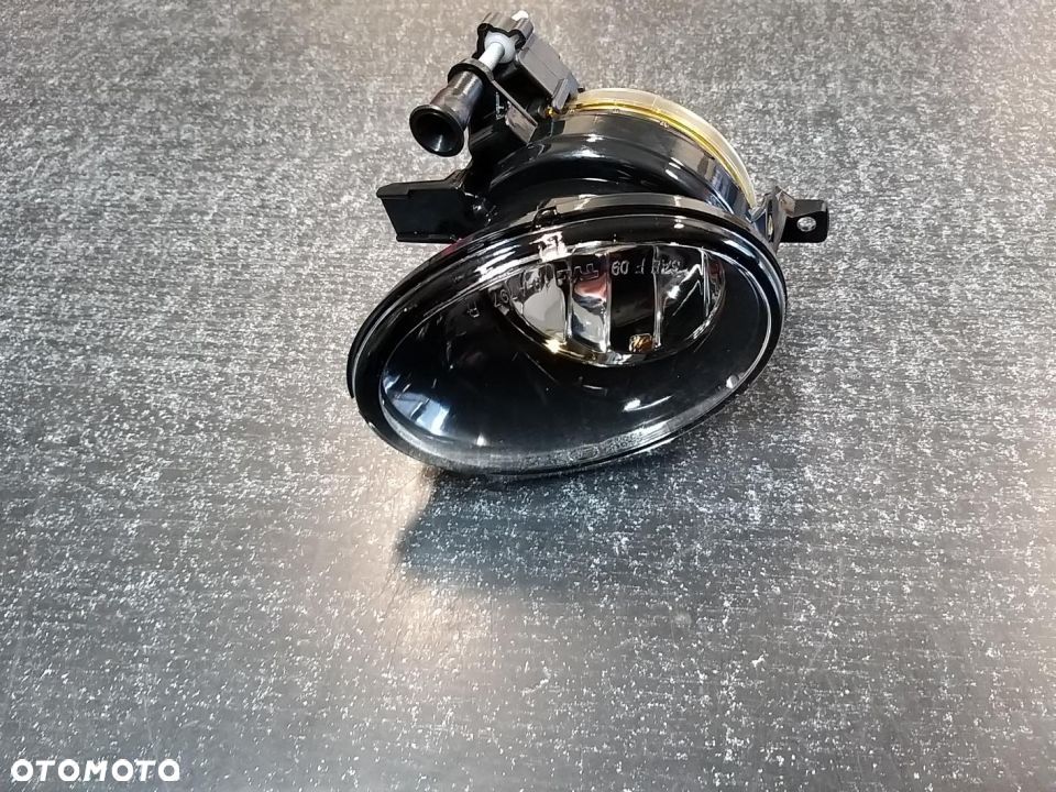 Lampa przeciwmgielna PRAWA (HB4) SEAT ALHAMBRA; VW BEETLE, CADDY III, EOS, GOLF PLUS, GOLF VI, - 1