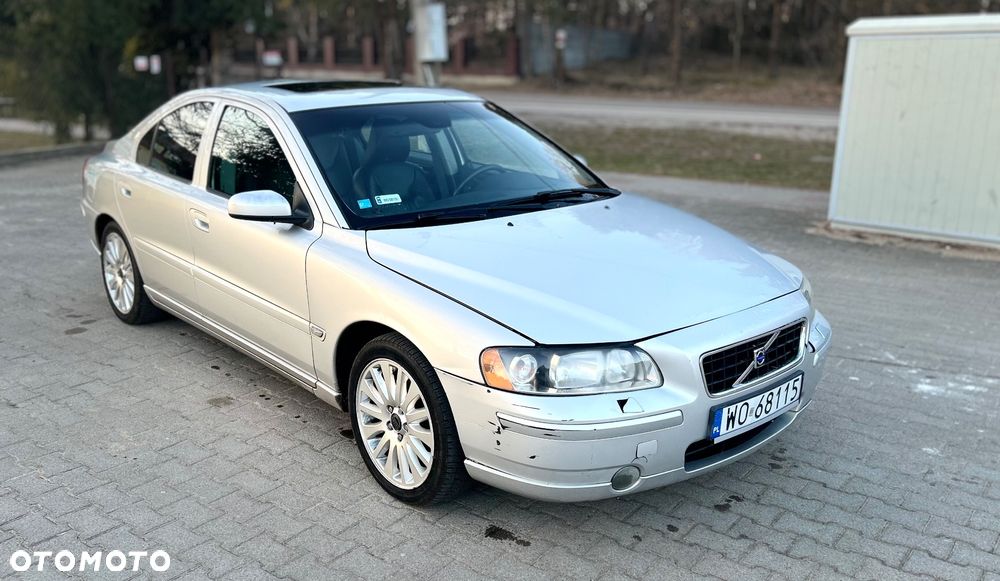 Volvo S60 2.5T Momentum - 3