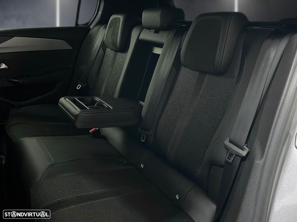 Peugeot 308 180 e-EAT8 Allure - 22