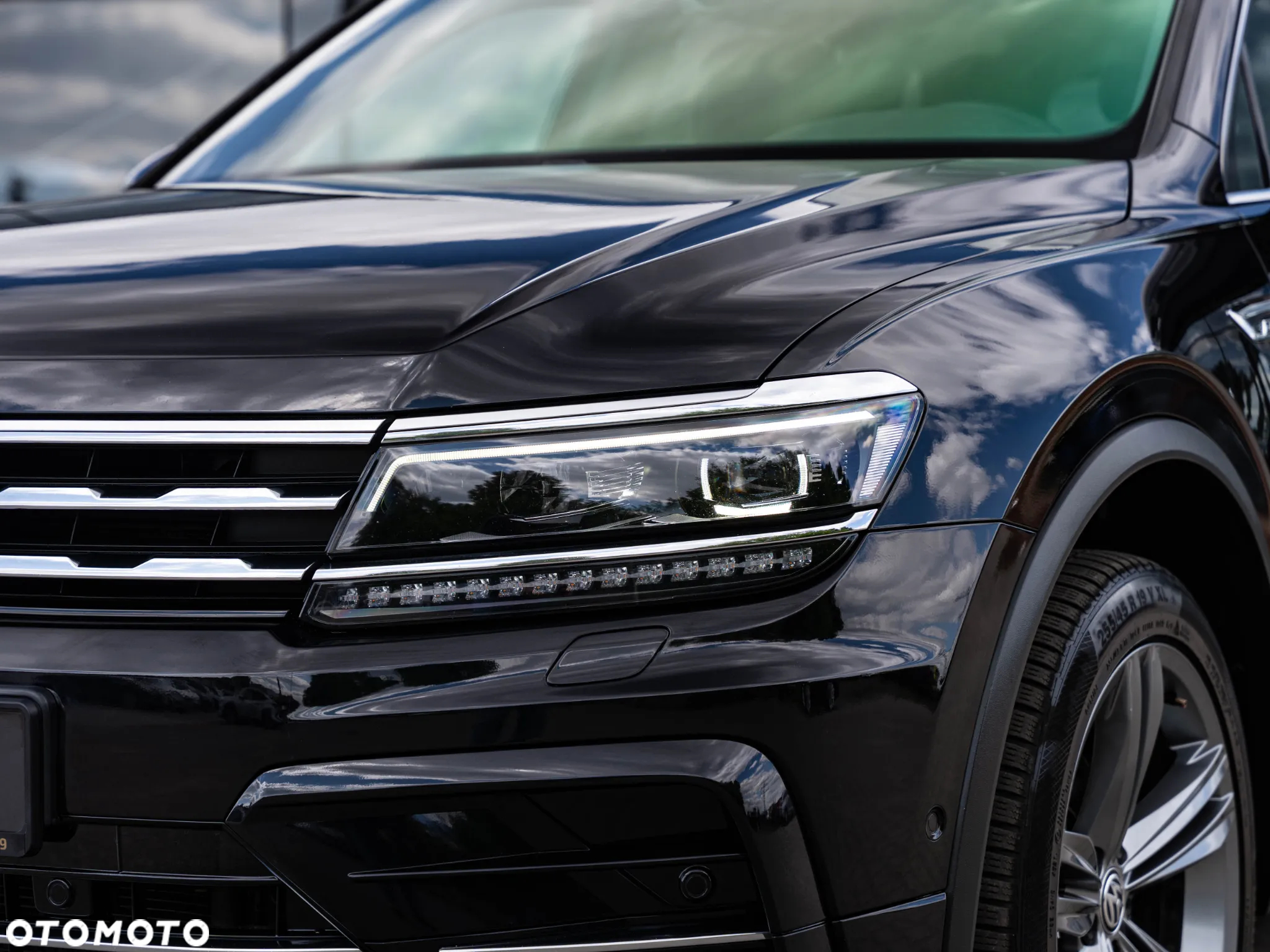 Volkswagen Tiguan Allspace 2.0 TDI R-Line DSG - 17