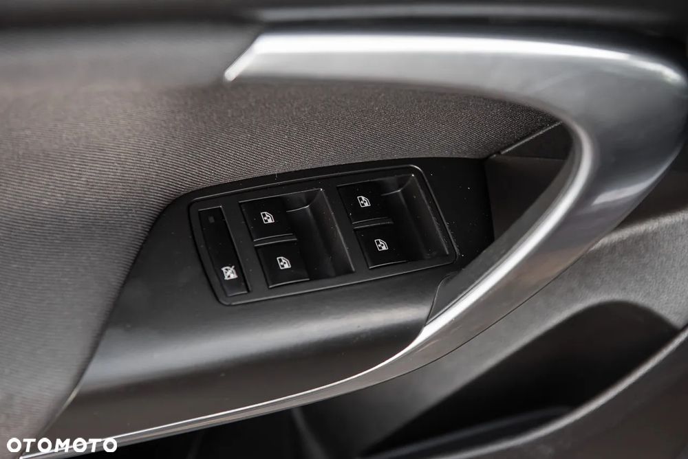 Opel Insignia - 20
