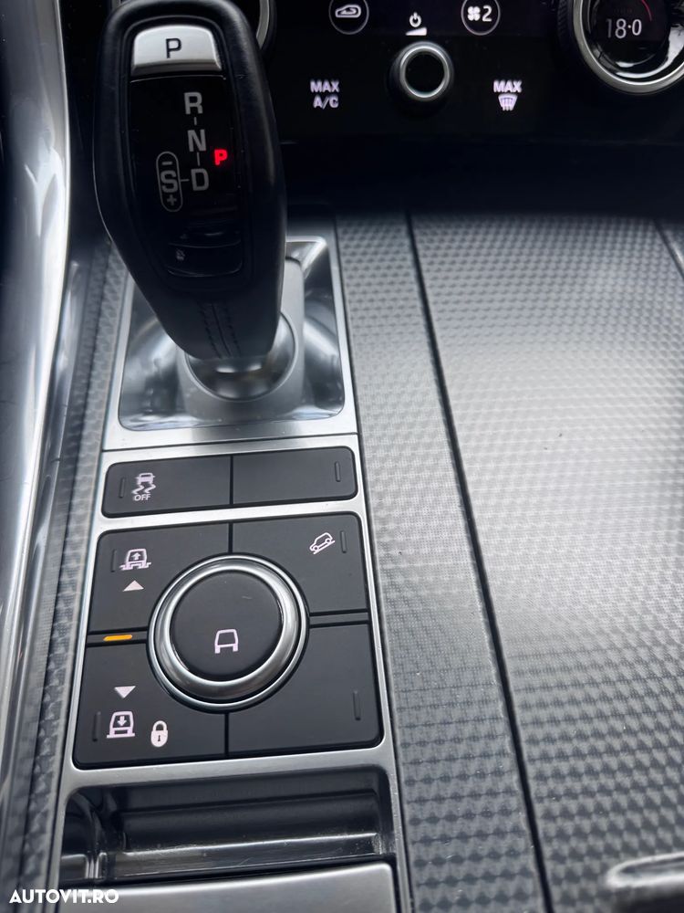 Land Rover Range Rover Sport 3.0 L HSE - 8