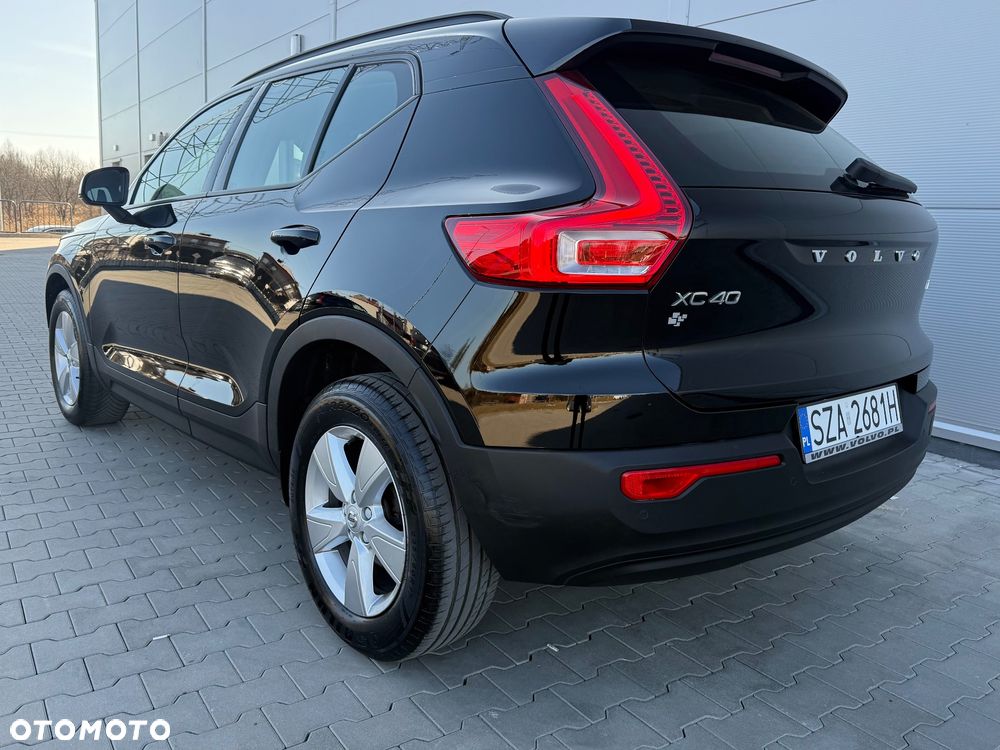 Volvo XC 40 T2 Momentum Core - 3