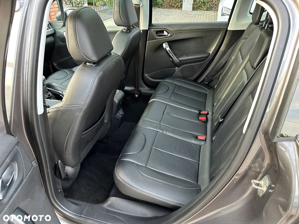 Peugeot 2008 - 21