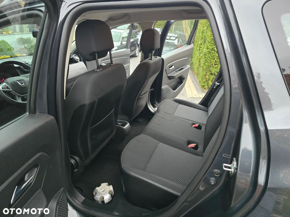 Dacia Duster 1.6 SCe Comfort - 24