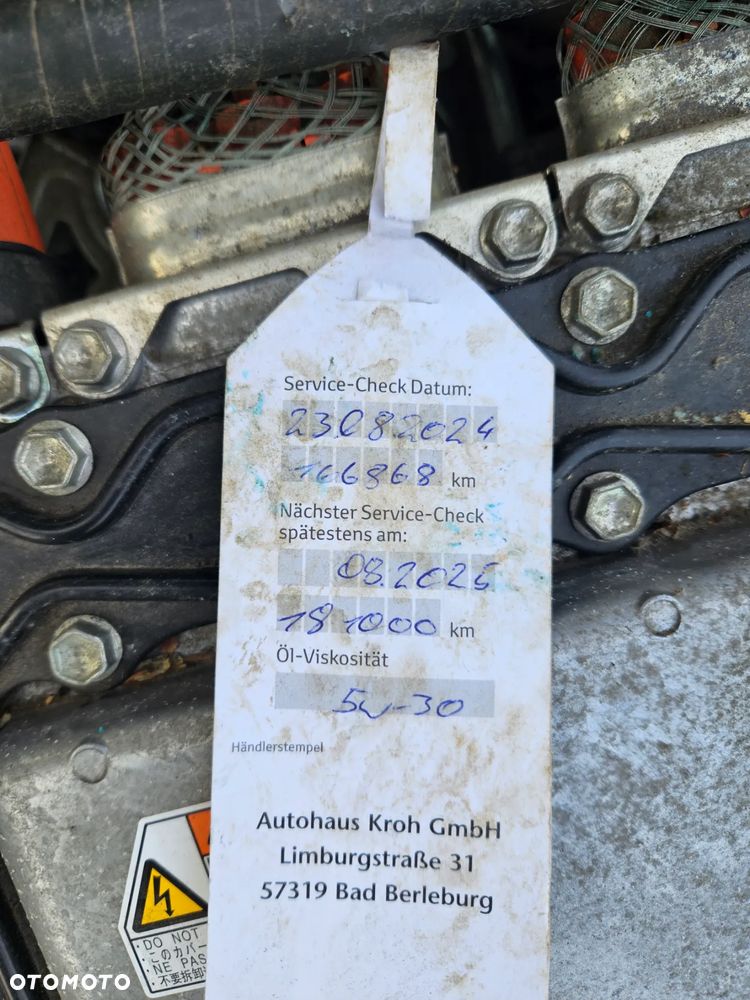 Toyota Prius (Hybrid) Executive - 21