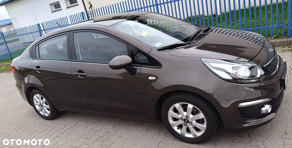 Kia Rio - 17
