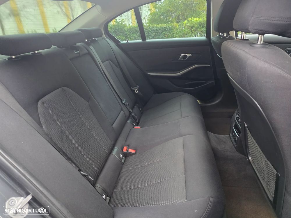 BMW 330 e Corporate Edition Auto - 11