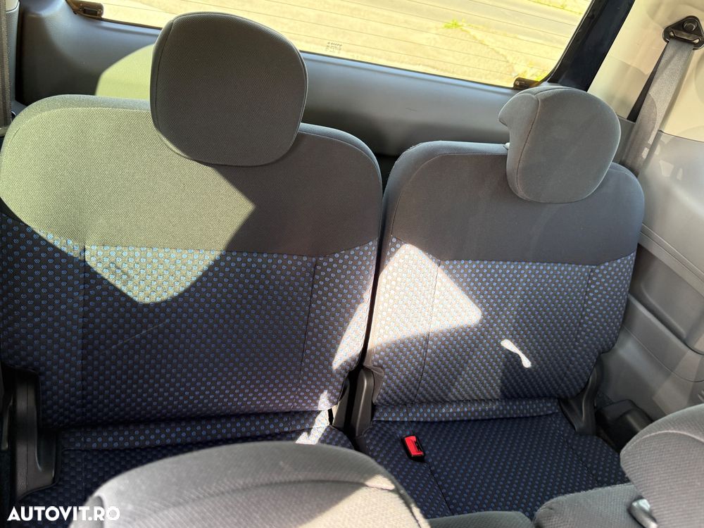 Nissan NV200 - 13