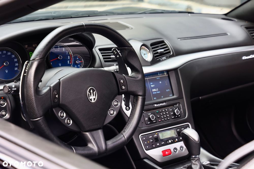 Maserati GranCabrio MC Centenario - 12