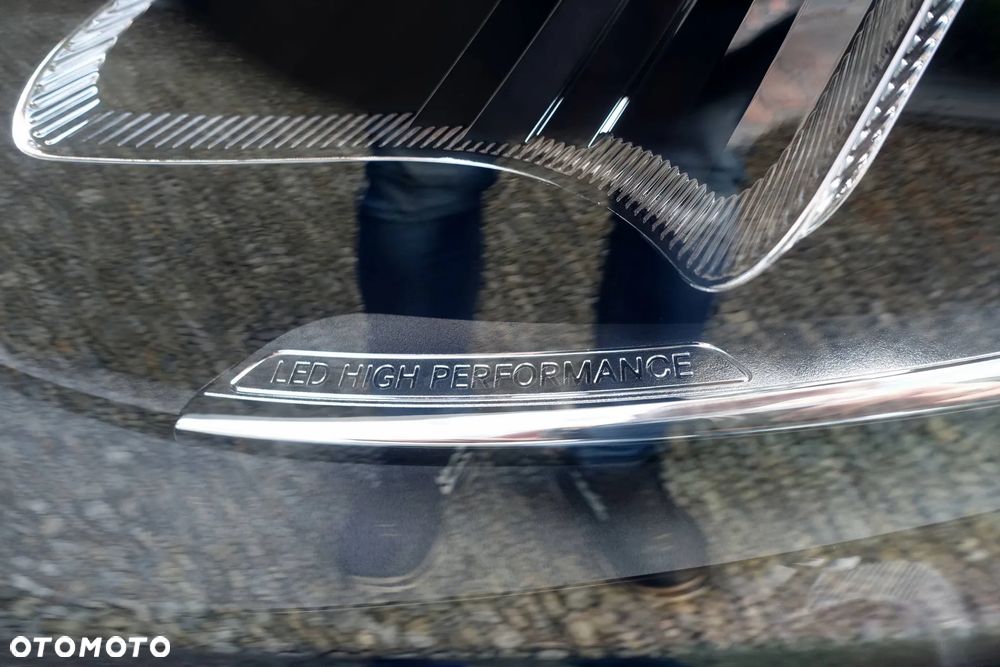 Mercedes-Benz Klasa B 180 7G-DCT Style - 33