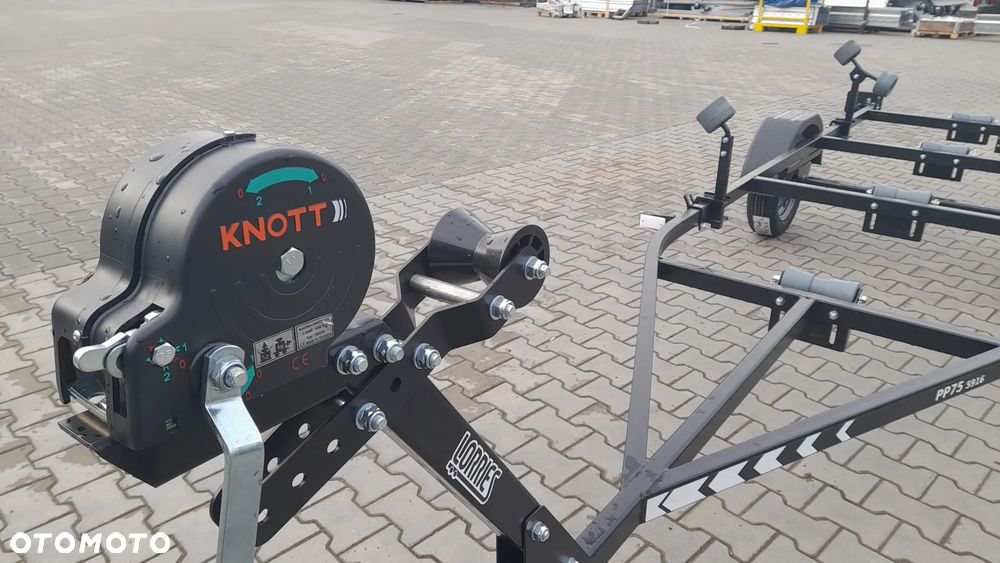 Lorries Przyczepa PP75-5916 pod łódź odchylane światła LED  lekka - 4